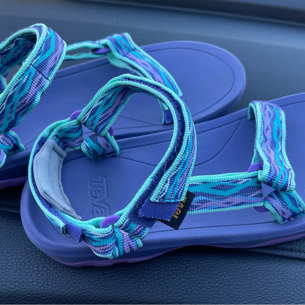Kids TEVA Hurricane XLT 2
